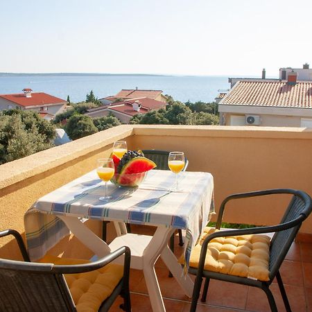 Apartments Villa Ana Мандре Екстер'єр фото