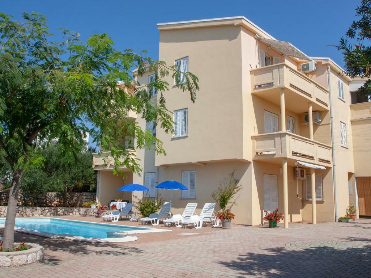 Apartments Villa Ana Мандре Екстер'єр фото